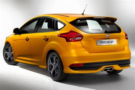 ford focus cost new